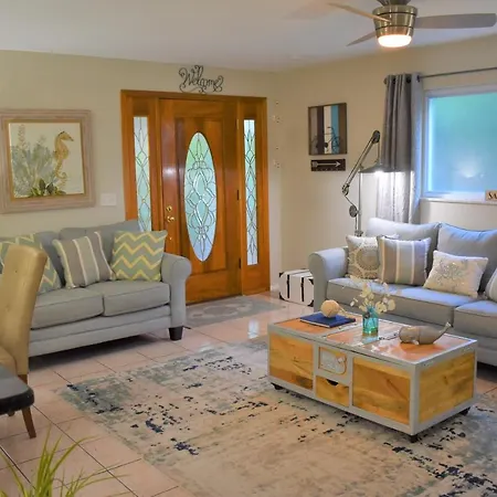 Bay Beach Bungalow Apartment